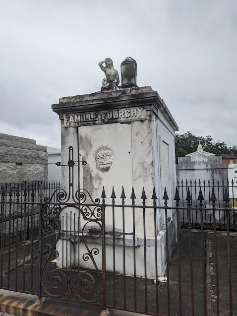 cemetery tour st louis